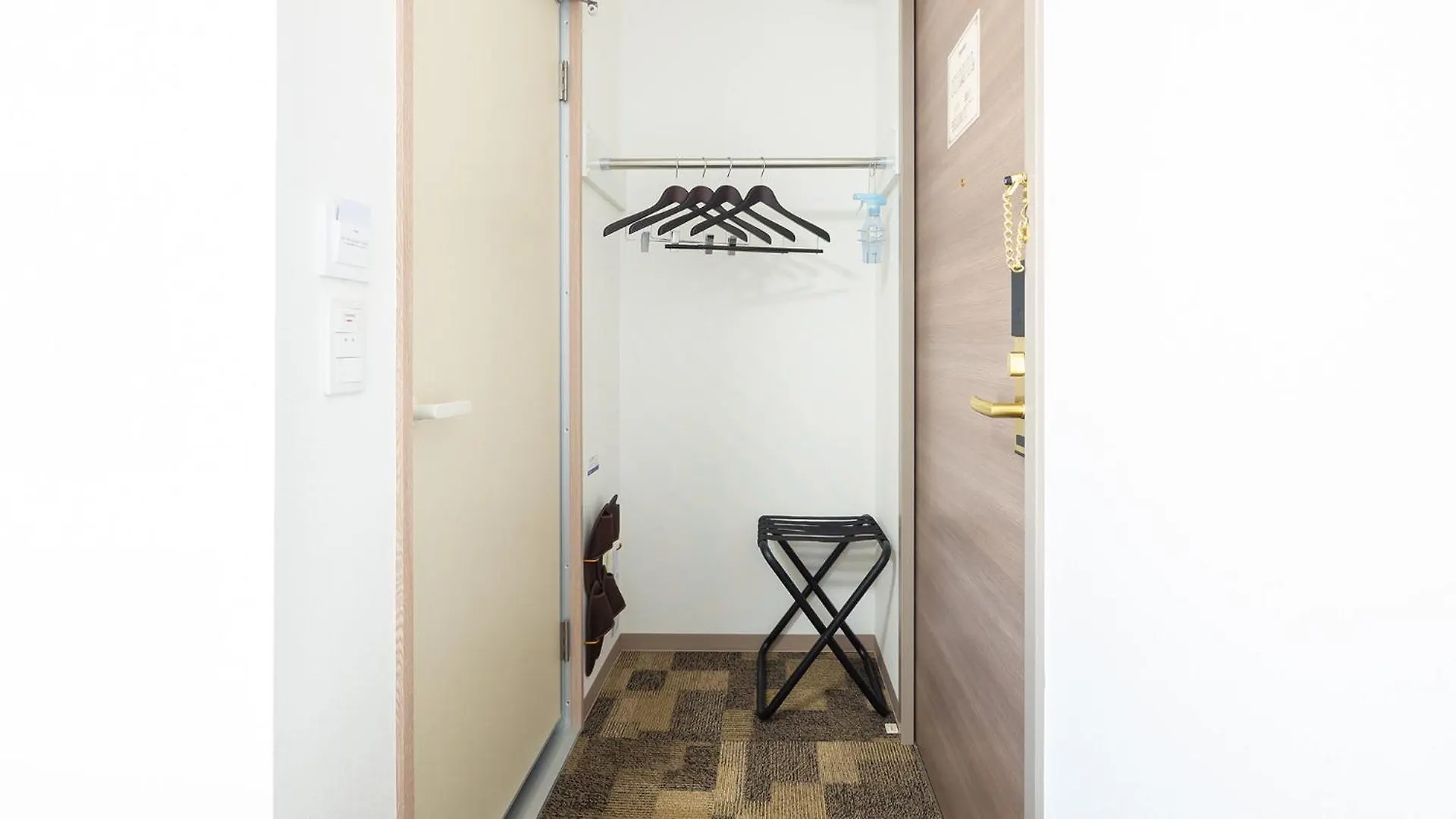 Toyoko Inn Yokohama-Eki Nishi-Guchi Jokohama